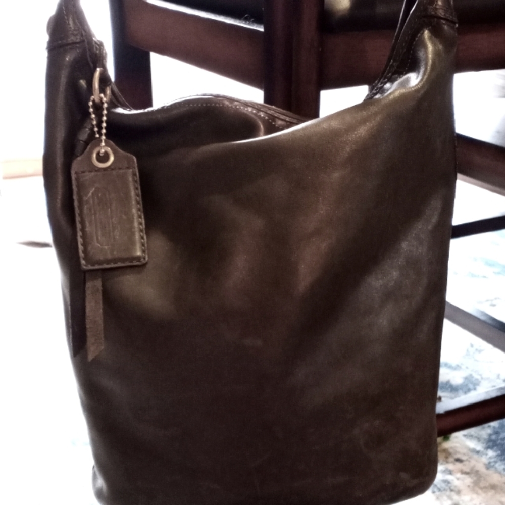 VINTAGE EARLY 2000's  COACH BUCKET DUFFLE BAG